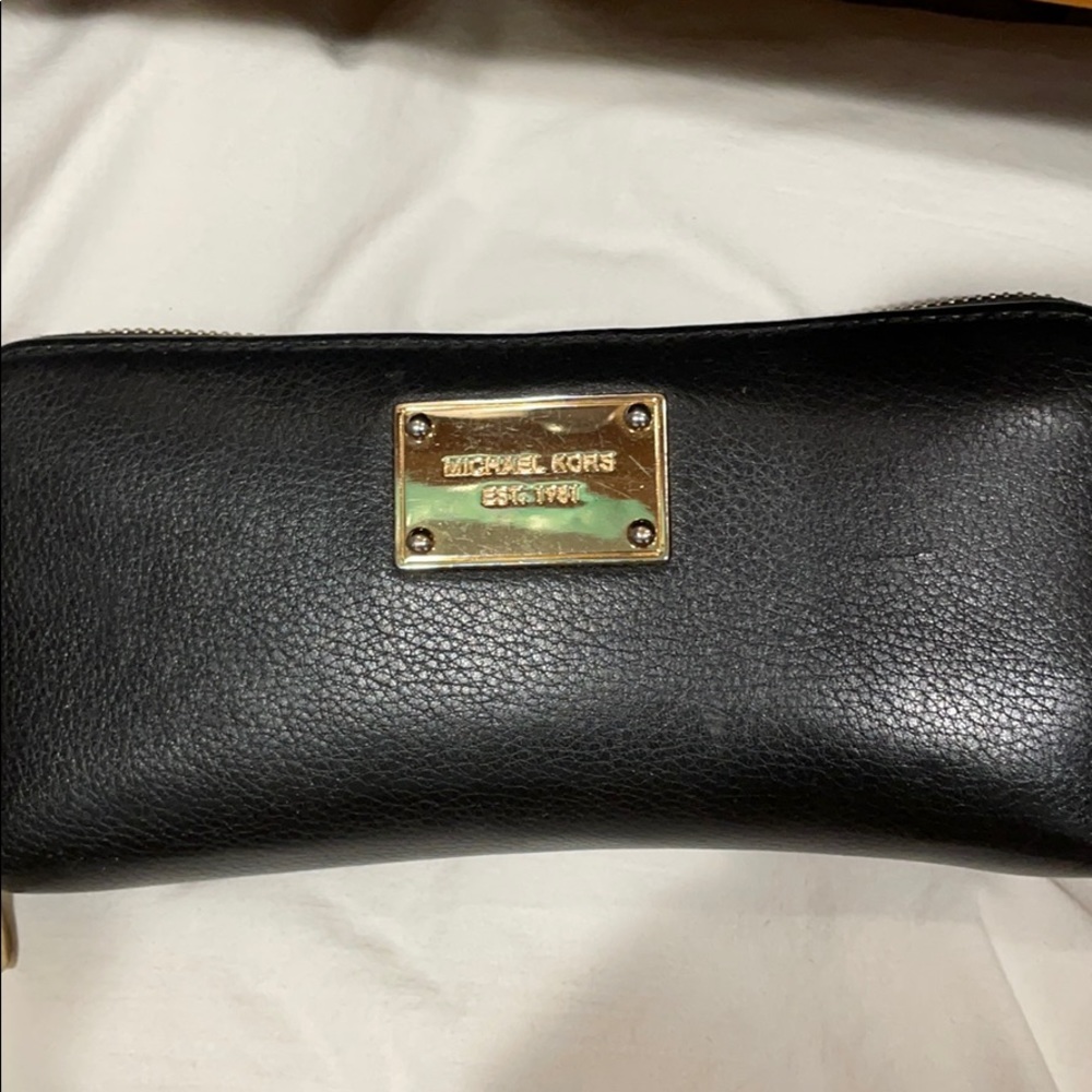 Michael kors wallet